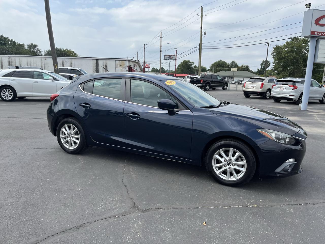 Mazda MAZDA3 i Touring AT 5-Door 2016