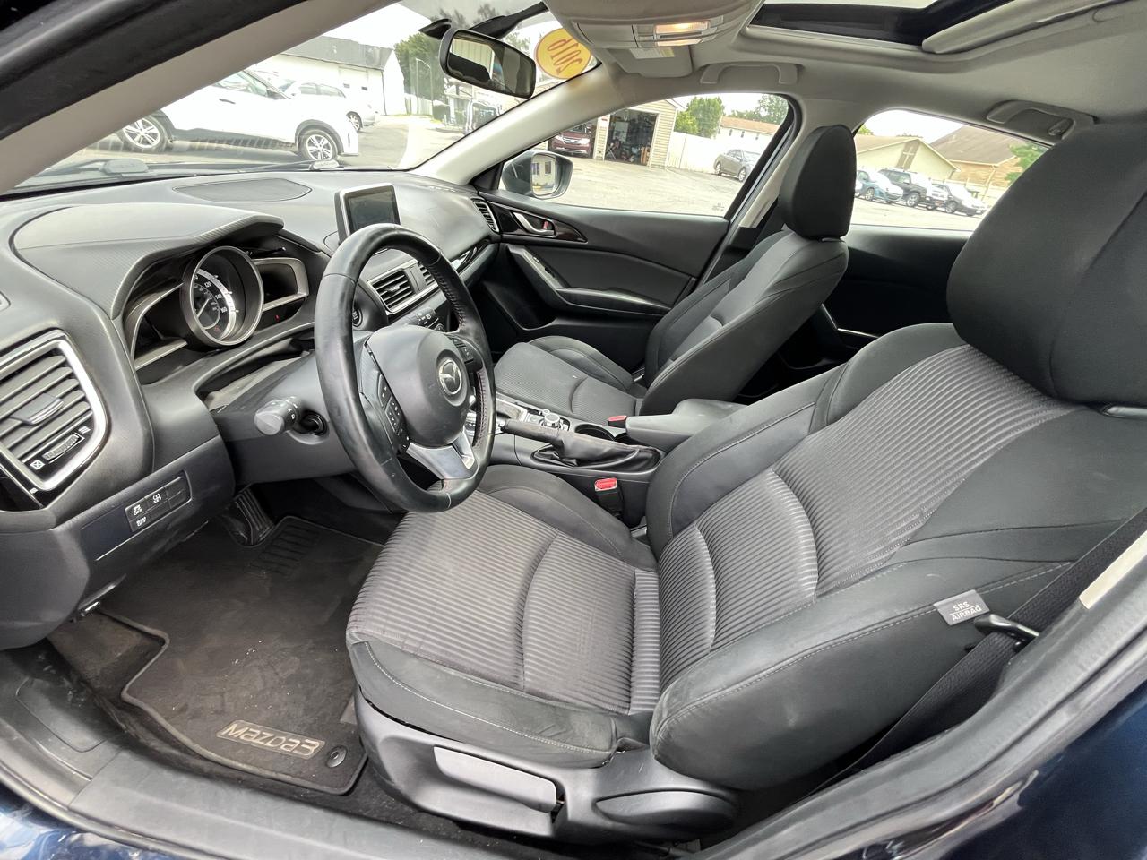 Mazda MAZDA3 i Touring AT 5-Door 2016