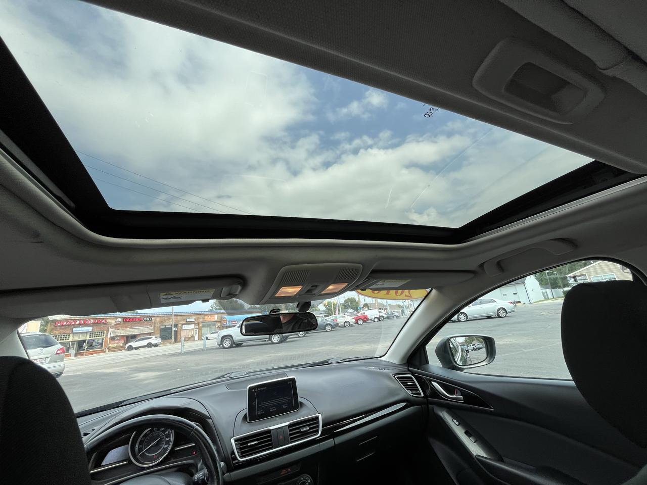 Mazda MAZDA3 i Touring AT 5-Door 2016