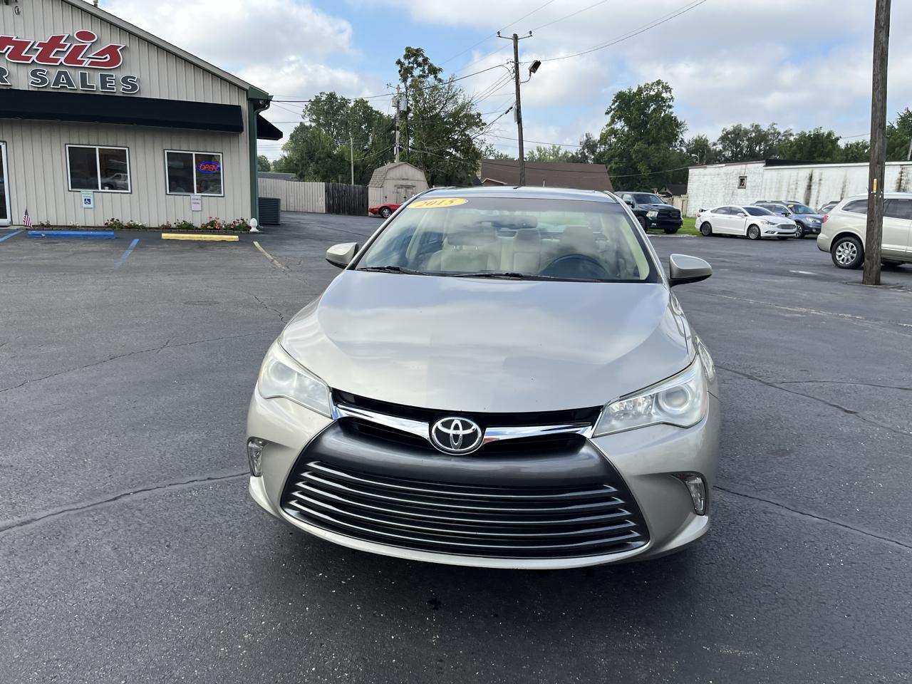Toyota Camry SE 2015