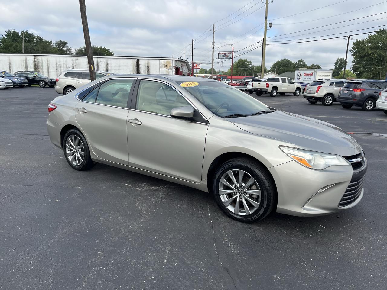 Toyota Camry SE 2015