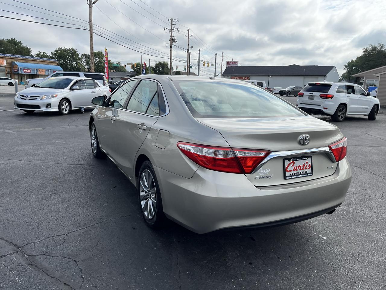 Toyota Camry SE 2015