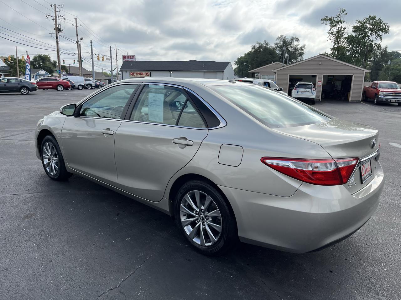 Toyota Camry SE 2015