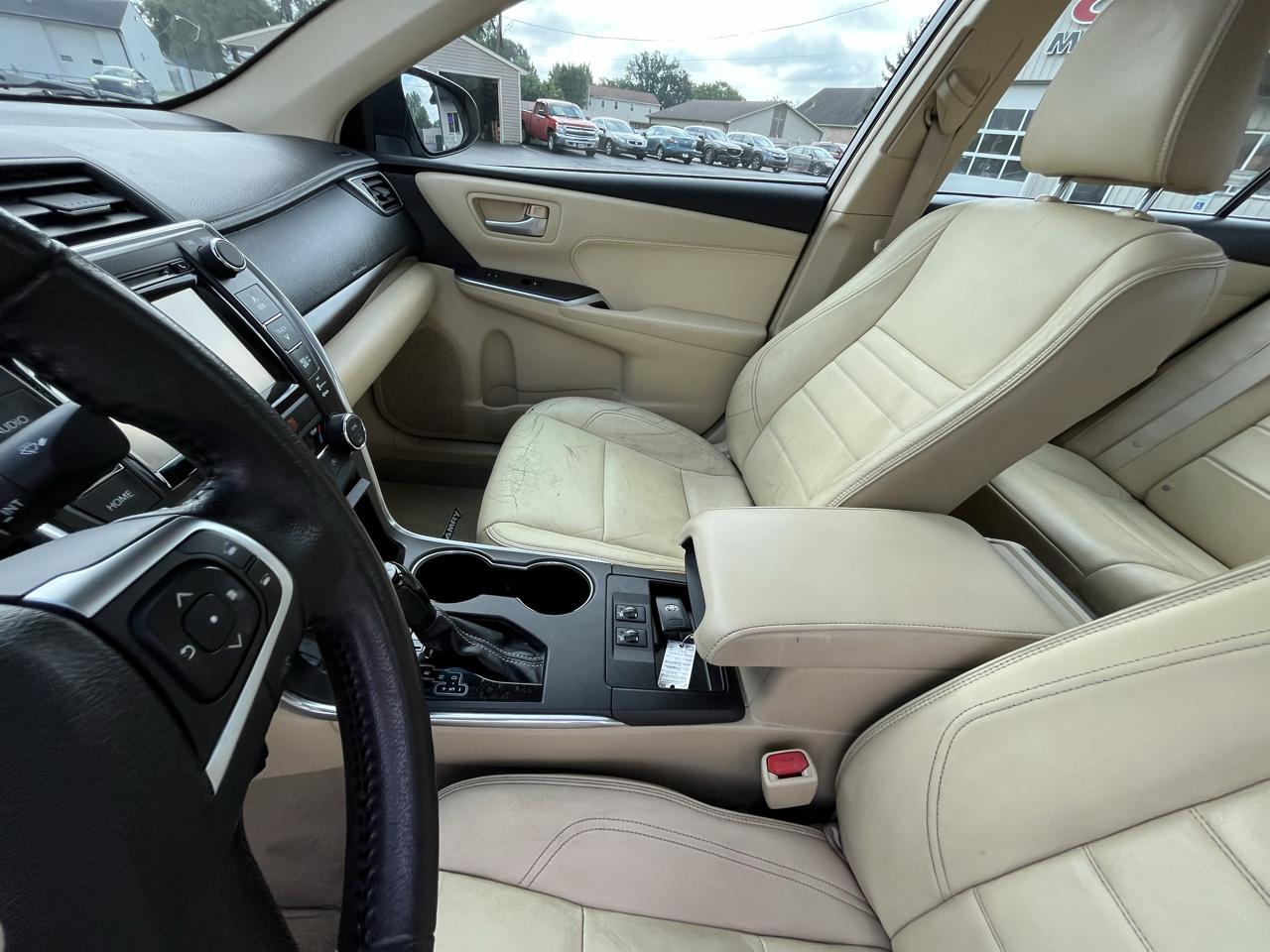 Toyota Camry SE 2015