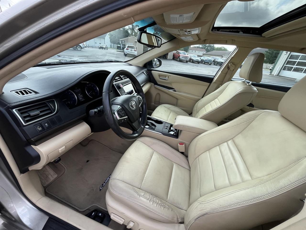 Toyota Camry SE 2015