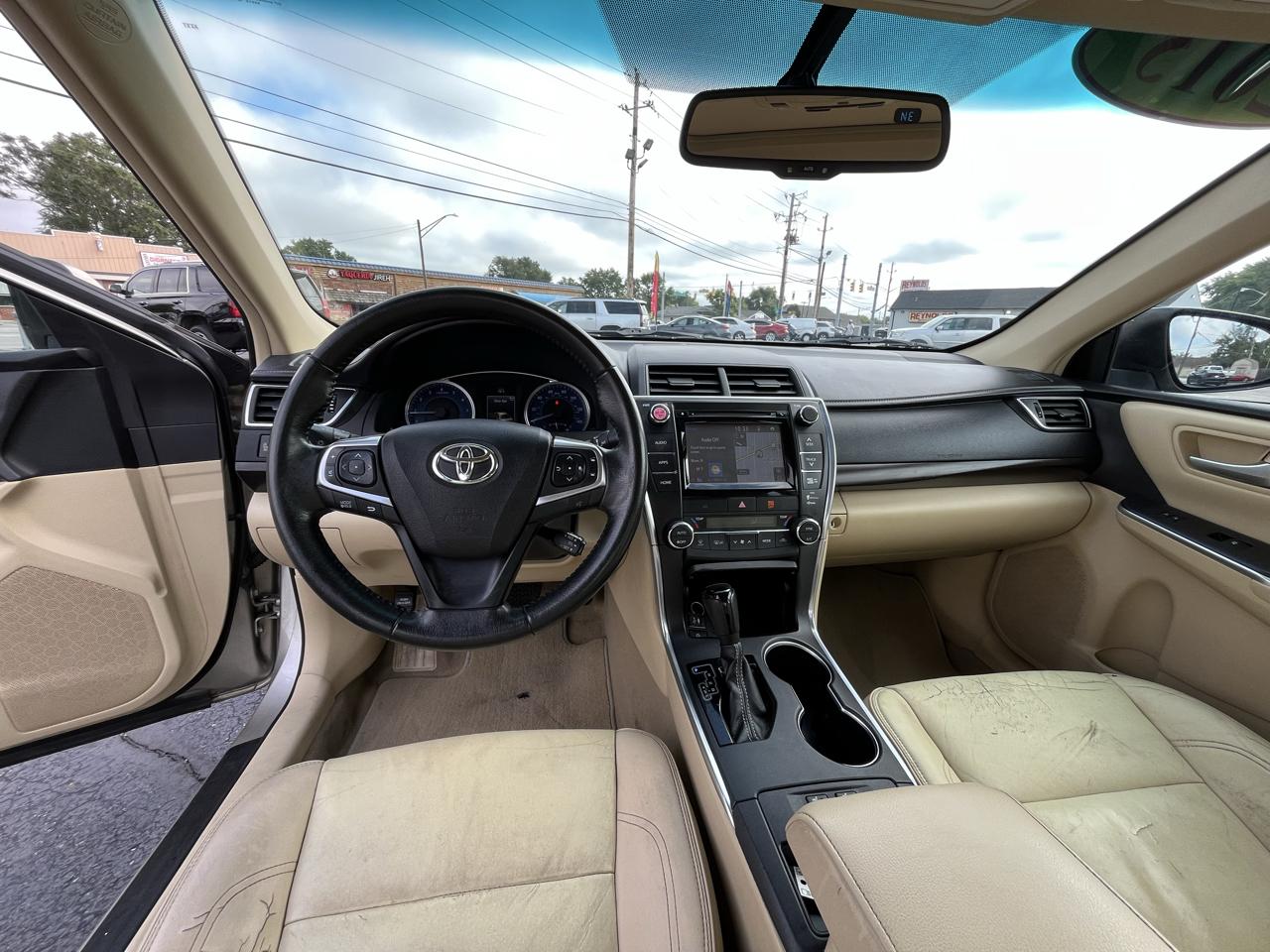 Toyota Camry SE 2015