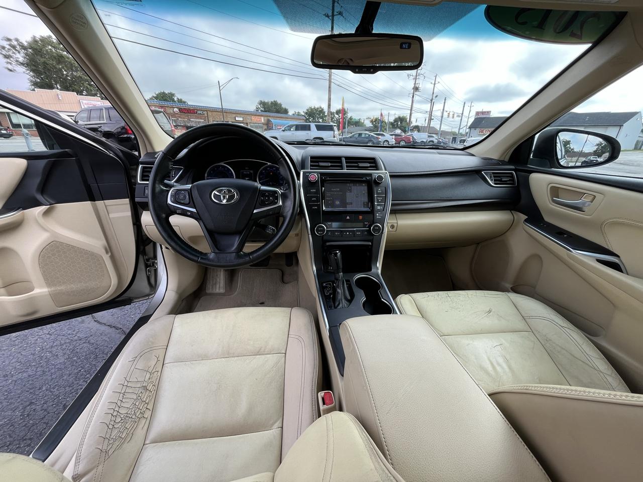 Toyota Camry SE 2015
