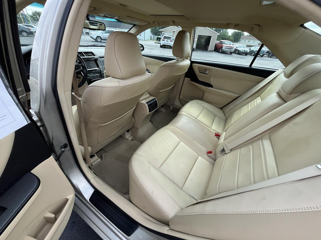 Toyota Camry SE 2015