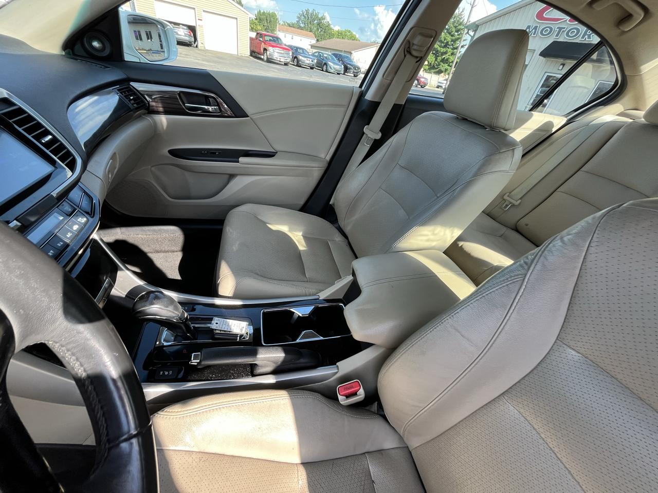 Honda Accord EX-L Sedan V6 6-Spd AT 2017