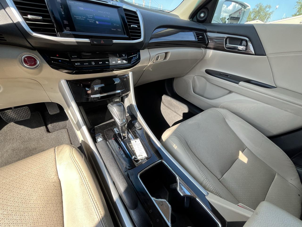 Honda Accord EX-L Sedan V6 6-Spd AT 2017
