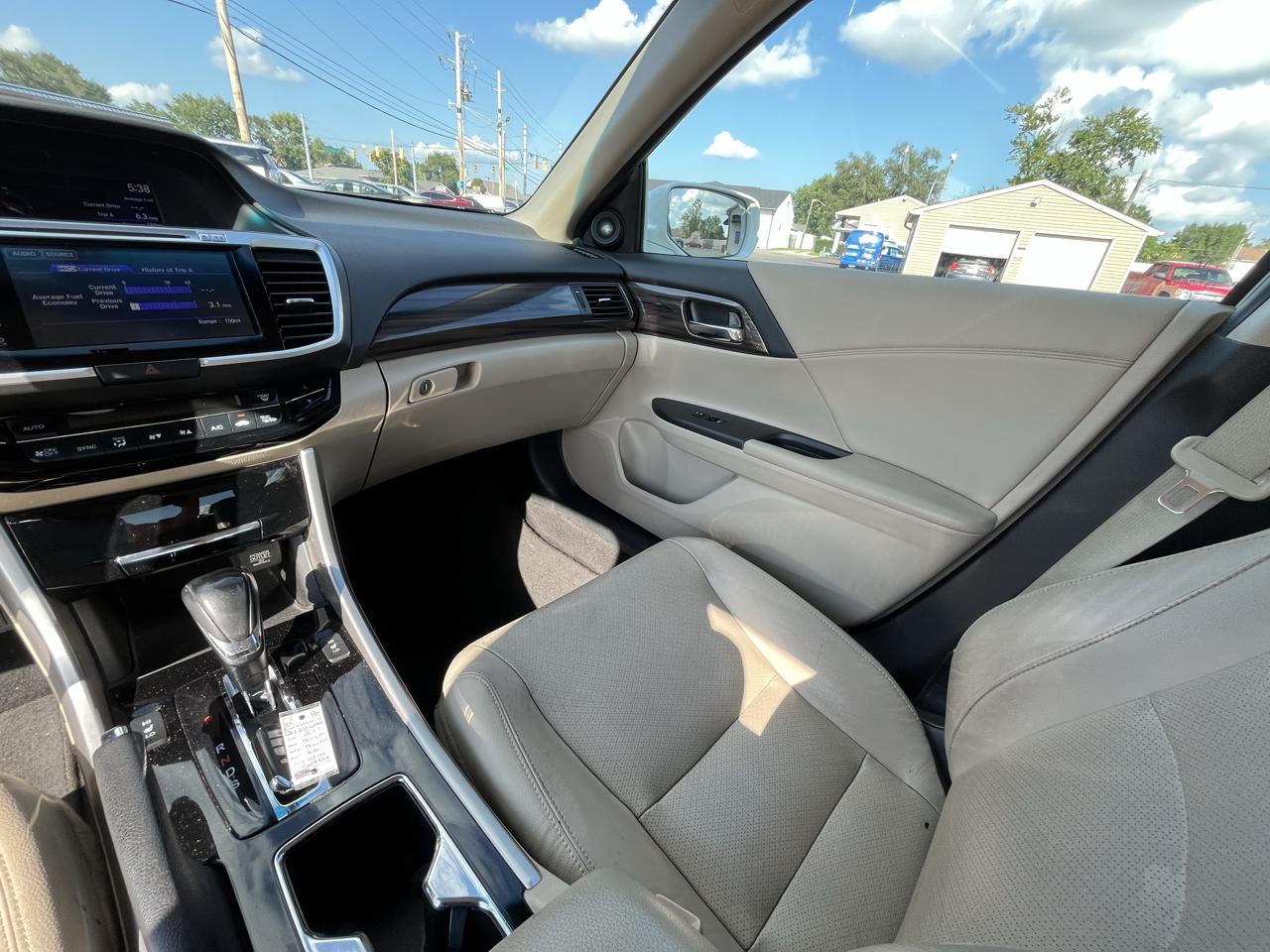 Honda Accord EX-L Sedan V6 6-Spd AT 2017