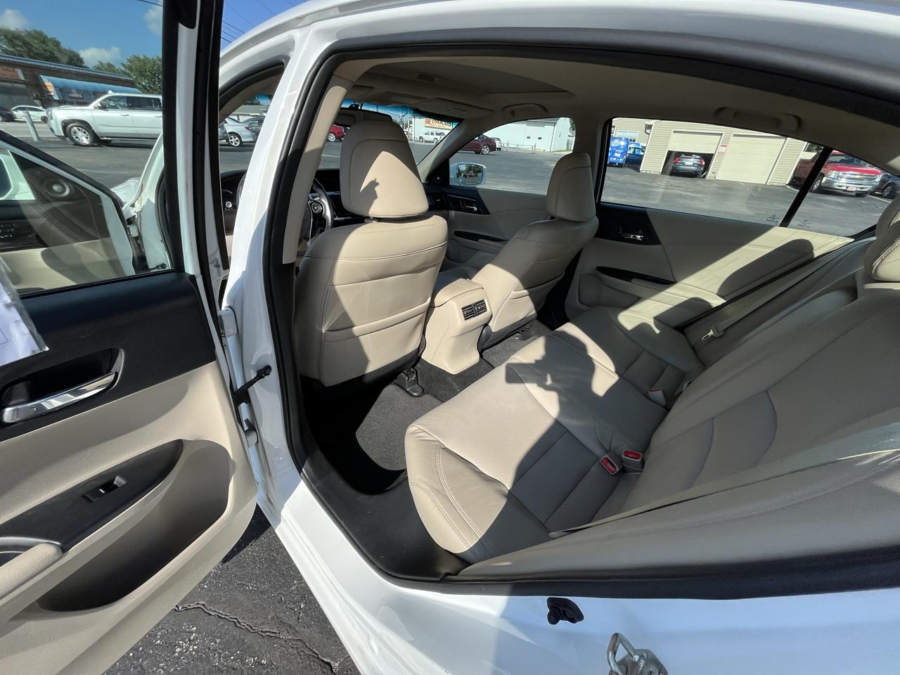 Honda Accord EX-L Sedan V6 6-Spd AT 2017