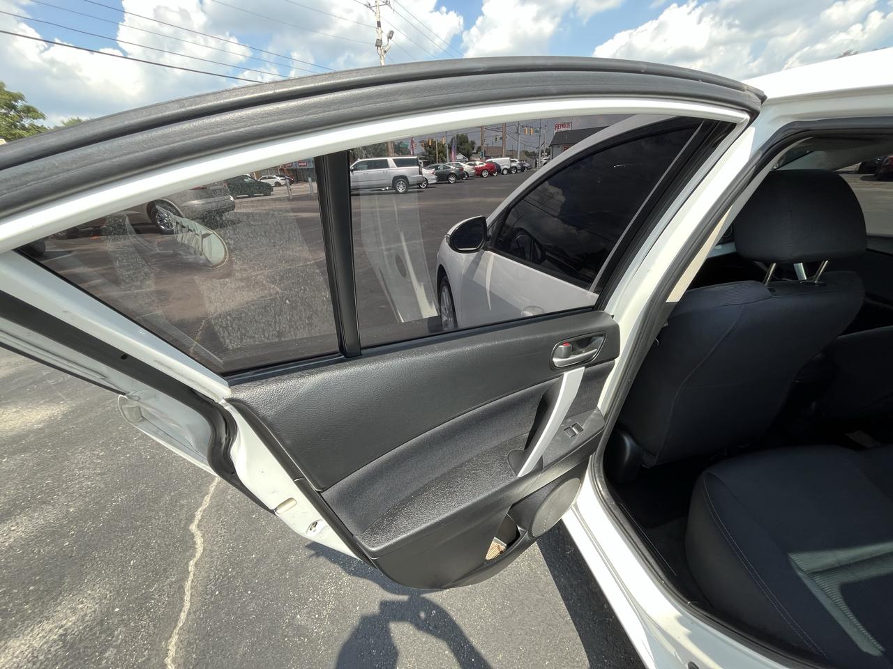 Mazda MAZDA3 s Grand Touring 4-Door 2010
