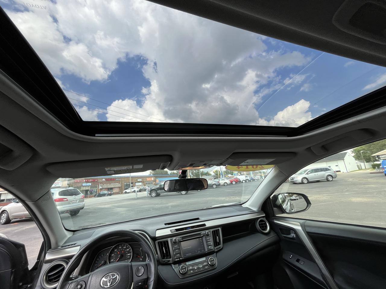 Toyota RAV4 XLE AWD 2014