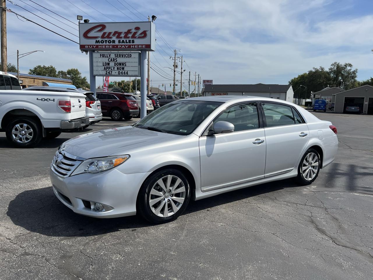 Toyota Avalon Base 2011