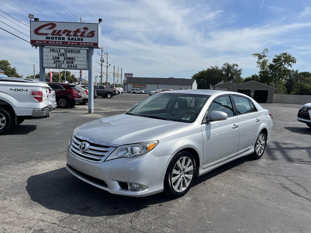 Toyota Avalon Base 2011