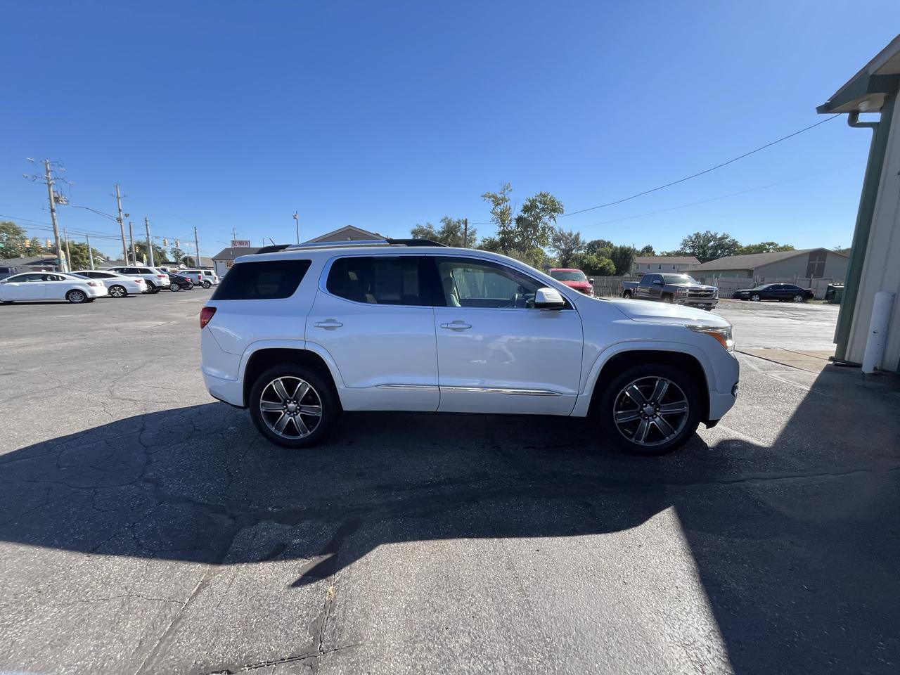 GMC Acadia Denali AWD 2017