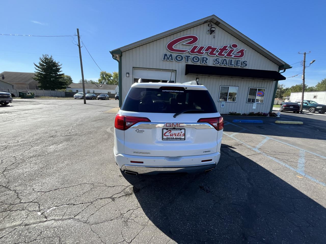 GMC Acadia Denali AWD 2017