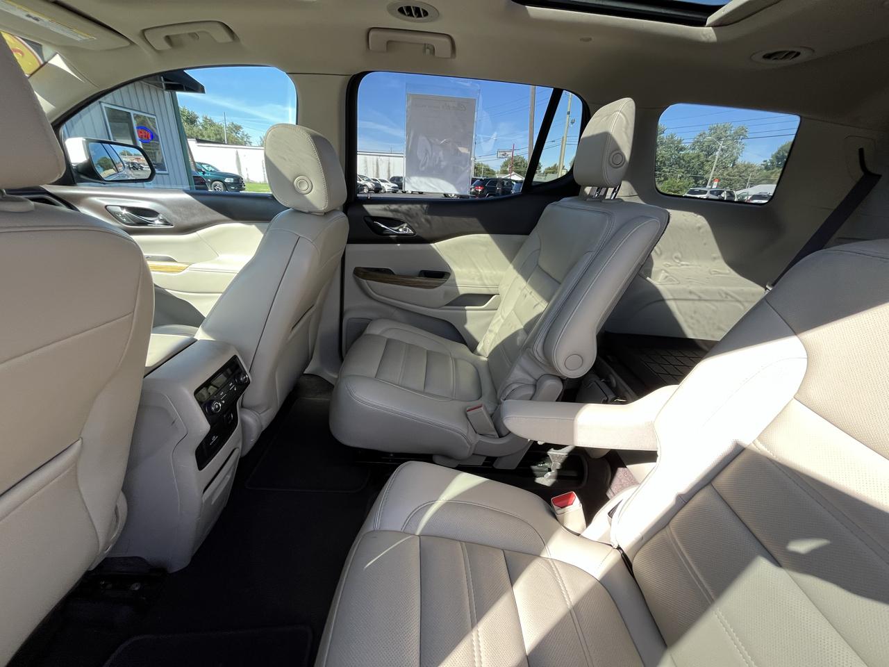 GMC Acadia Denali AWD 2017