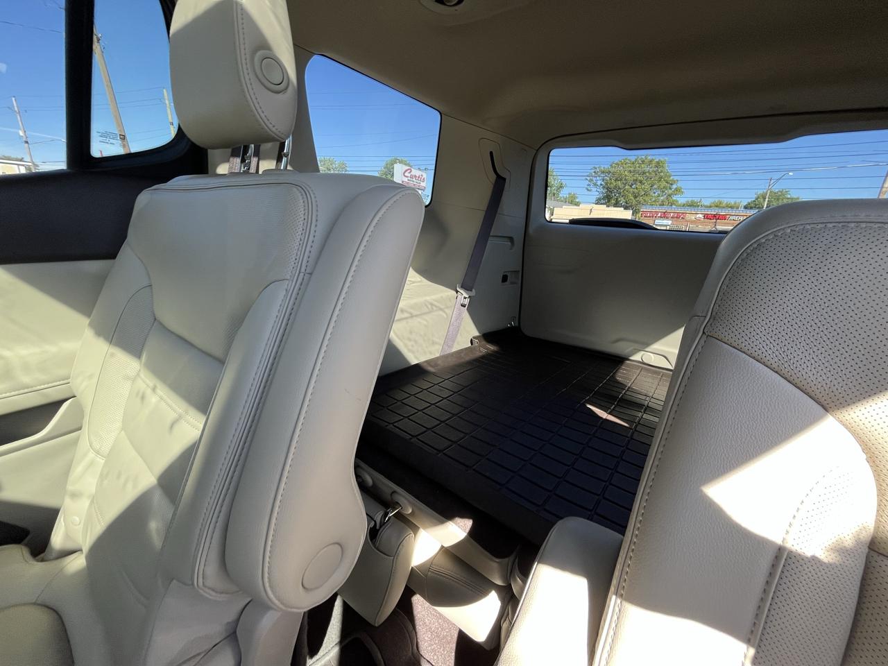 GMC Acadia Denali AWD 2017