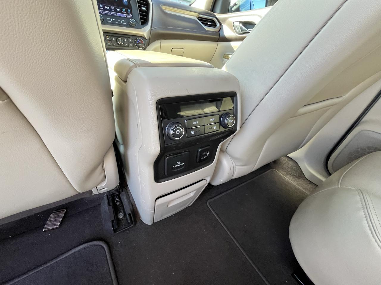 GMC Acadia Denali AWD 2017