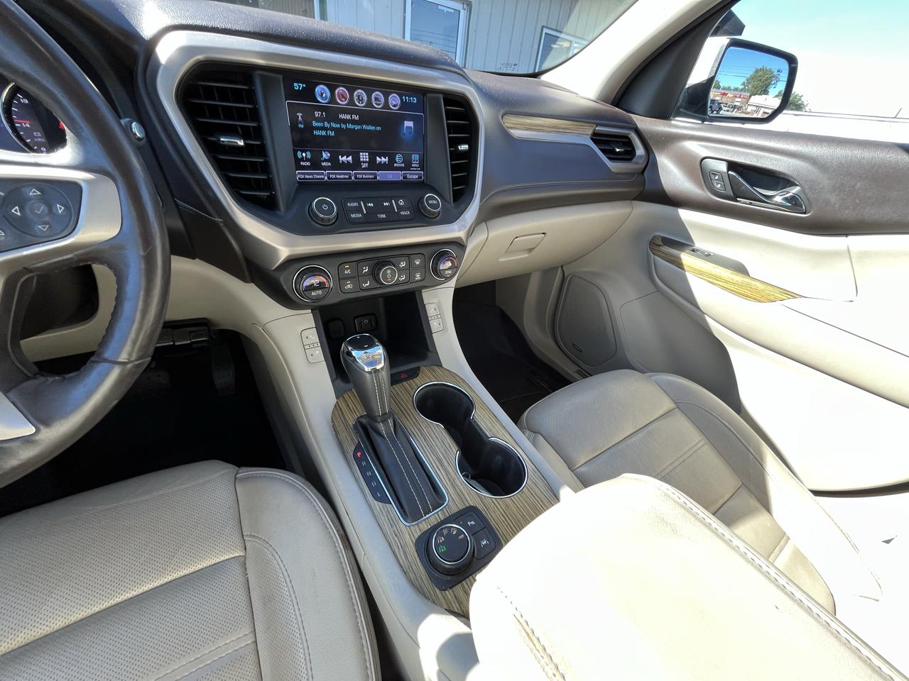 GMC Acadia Denali AWD 2017