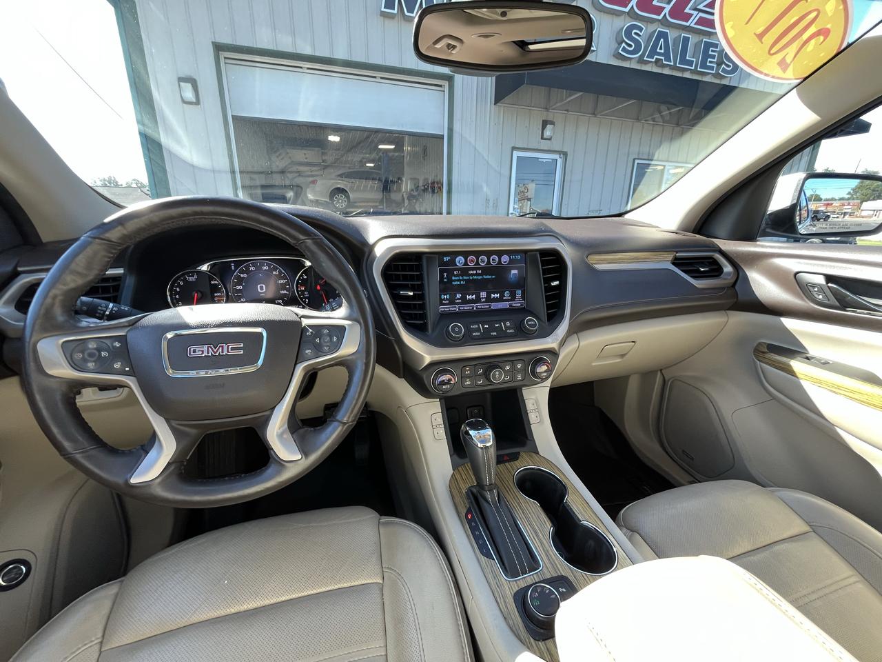 GMC Acadia Denali AWD 2017