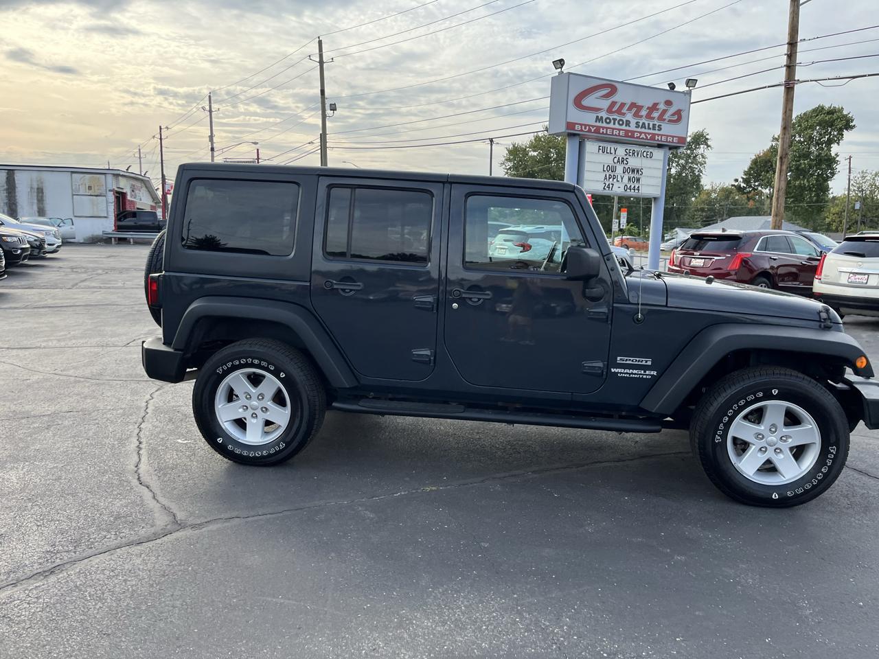 Jeep Wrangler Unlimited Sport 4WD 2017
