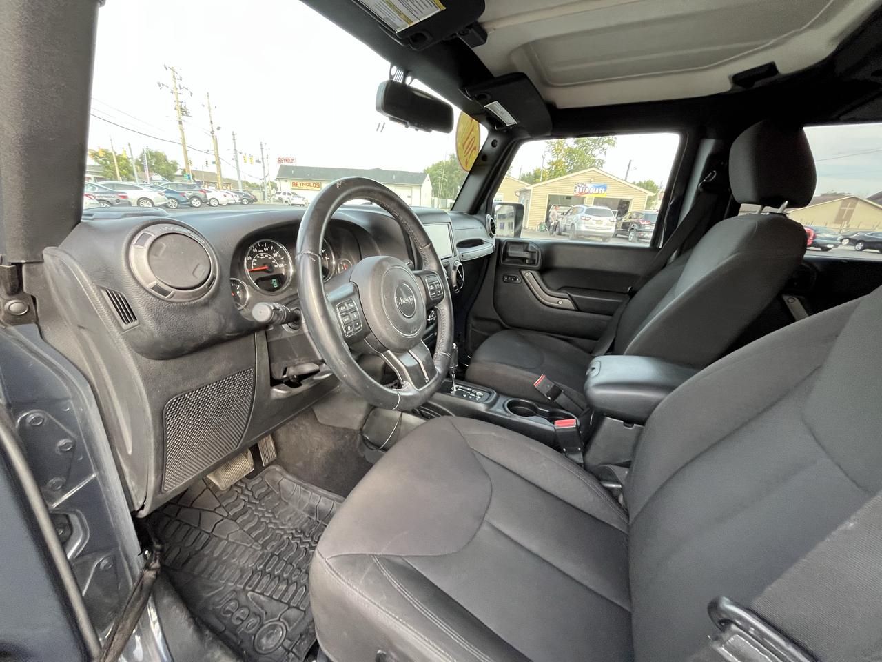 Jeep Wrangler Unlimited Sport 4WD 2017