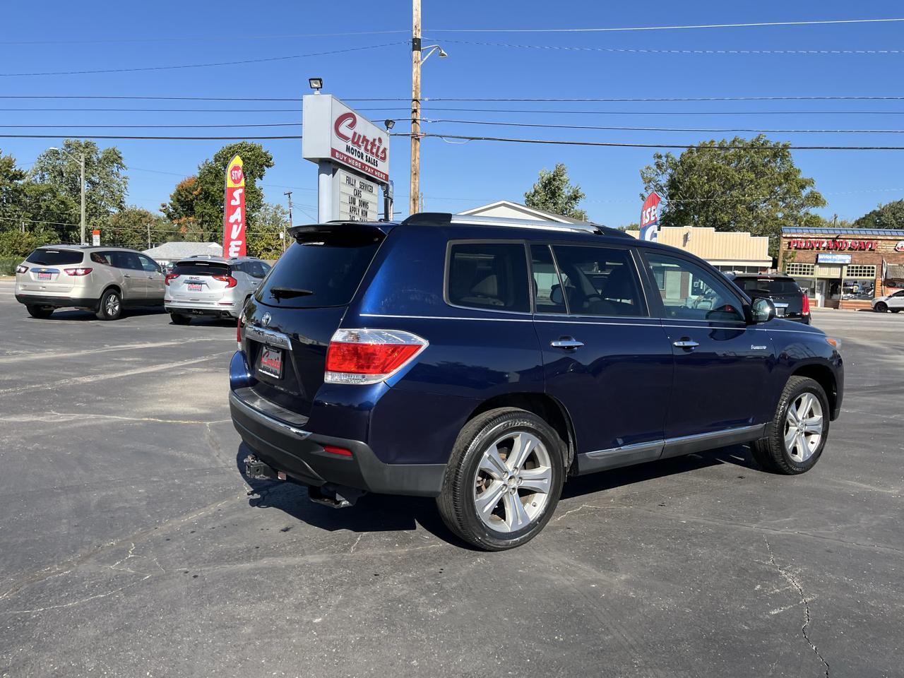 Toyota Highlander Limited 2WD 2013