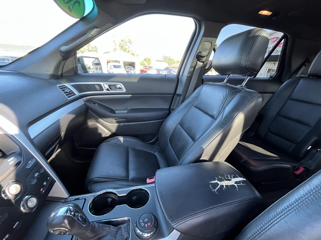 Ford Explorer XLT 4WD 2015
