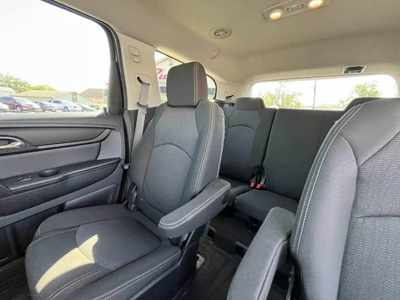 Chevrolet Traverse 1LT FWD 2015