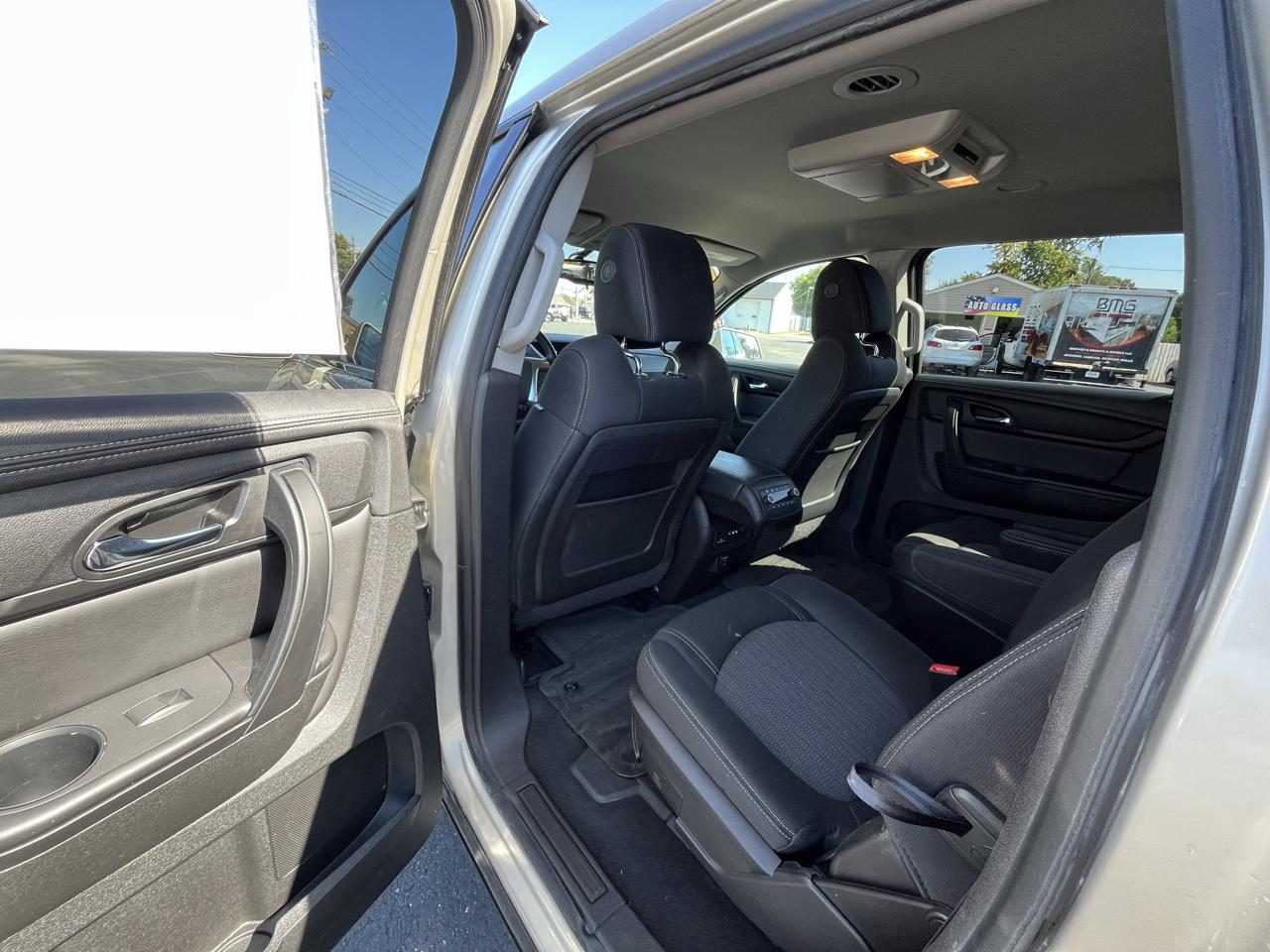 Chevrolet Traverse 1LT FWD 2015