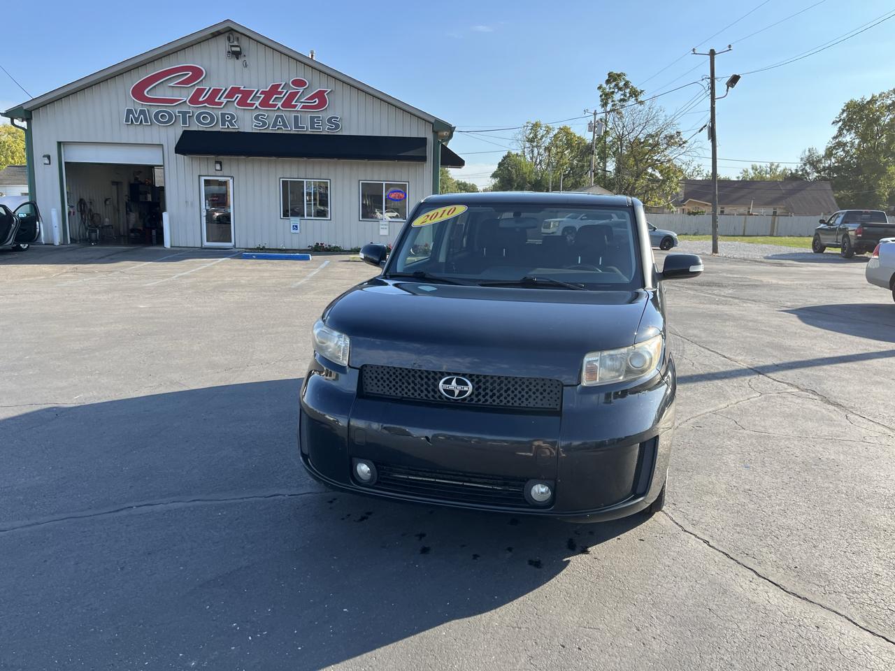 Scion xB 5-Door Wagon 4-Spd AT 2010