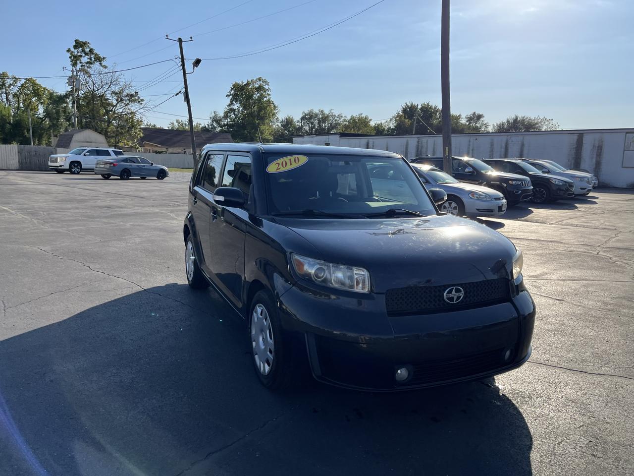 Scion xB 5-Door Wagon 4-Spd AT 2010