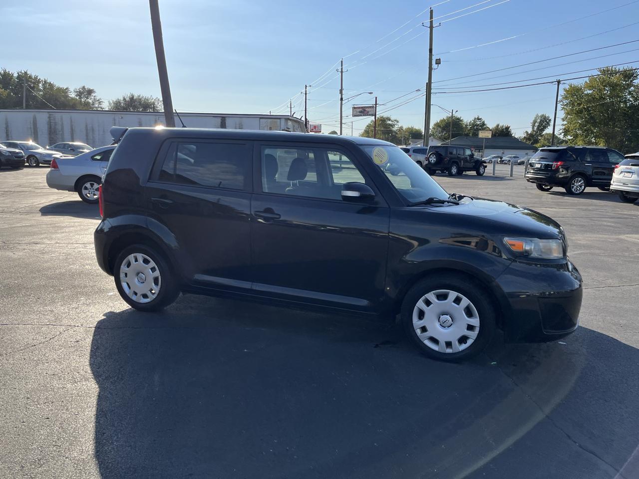 Scion xB 5-Door Wagon 4-Spd AT 2010