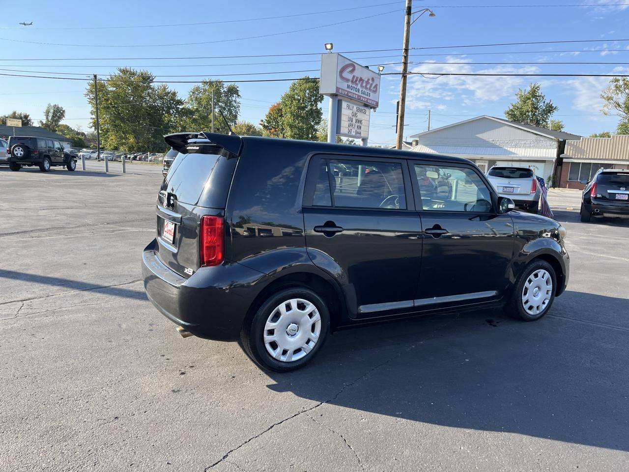 Scion xB 5-Door Wagon 4-Spd AT 2010