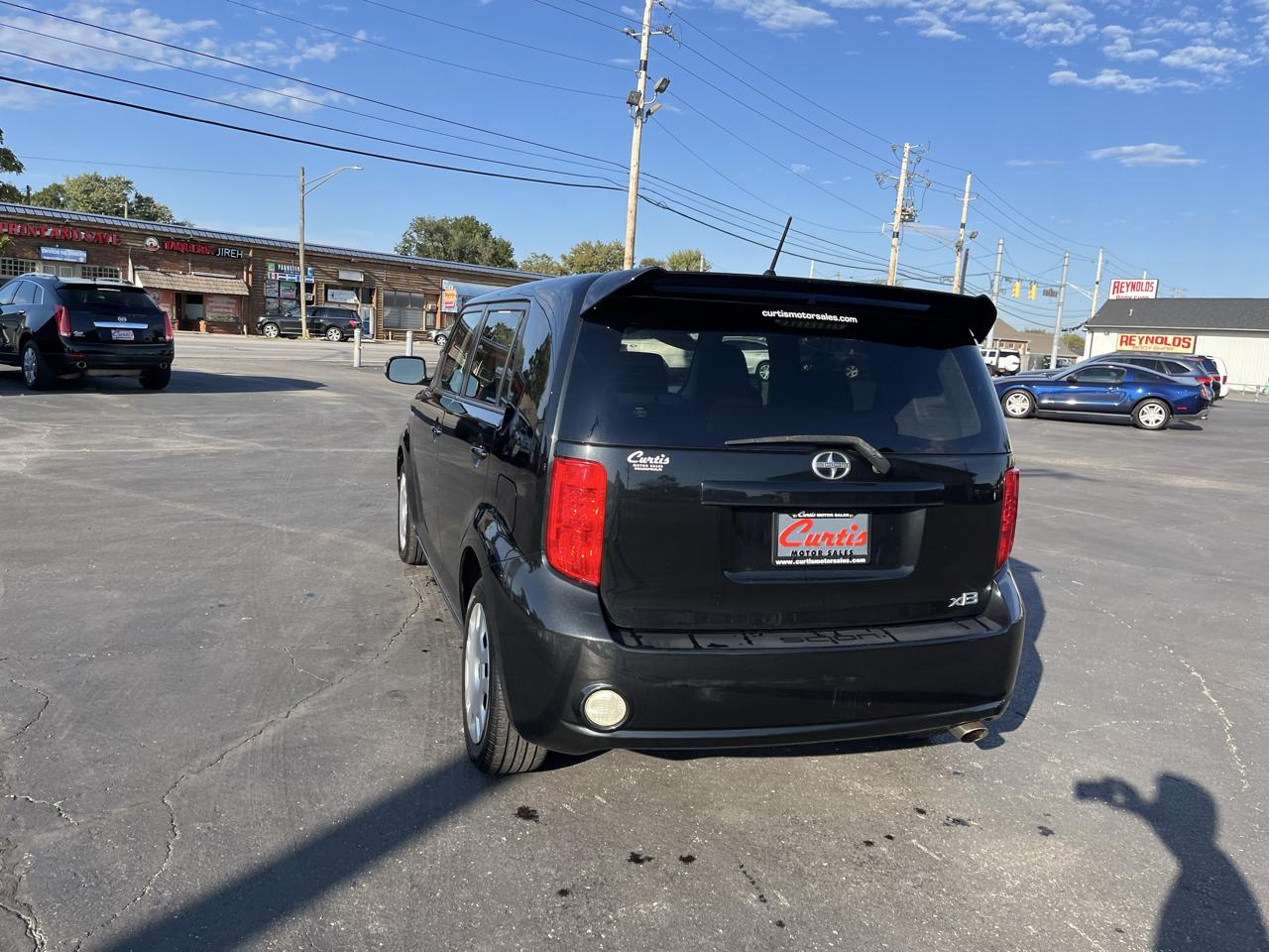 Scion xB 5-Door Wagon 4-Spd AT 2010