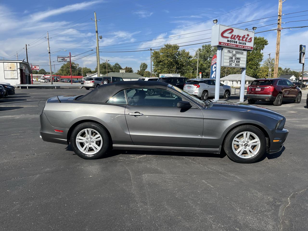 Ford Mustang V6 Convertible 2014