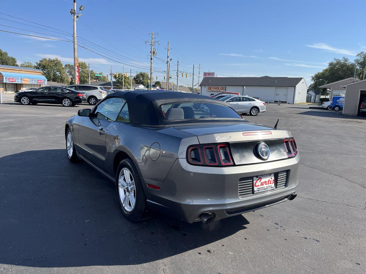 Ford Mustang V6 Convertible 2014