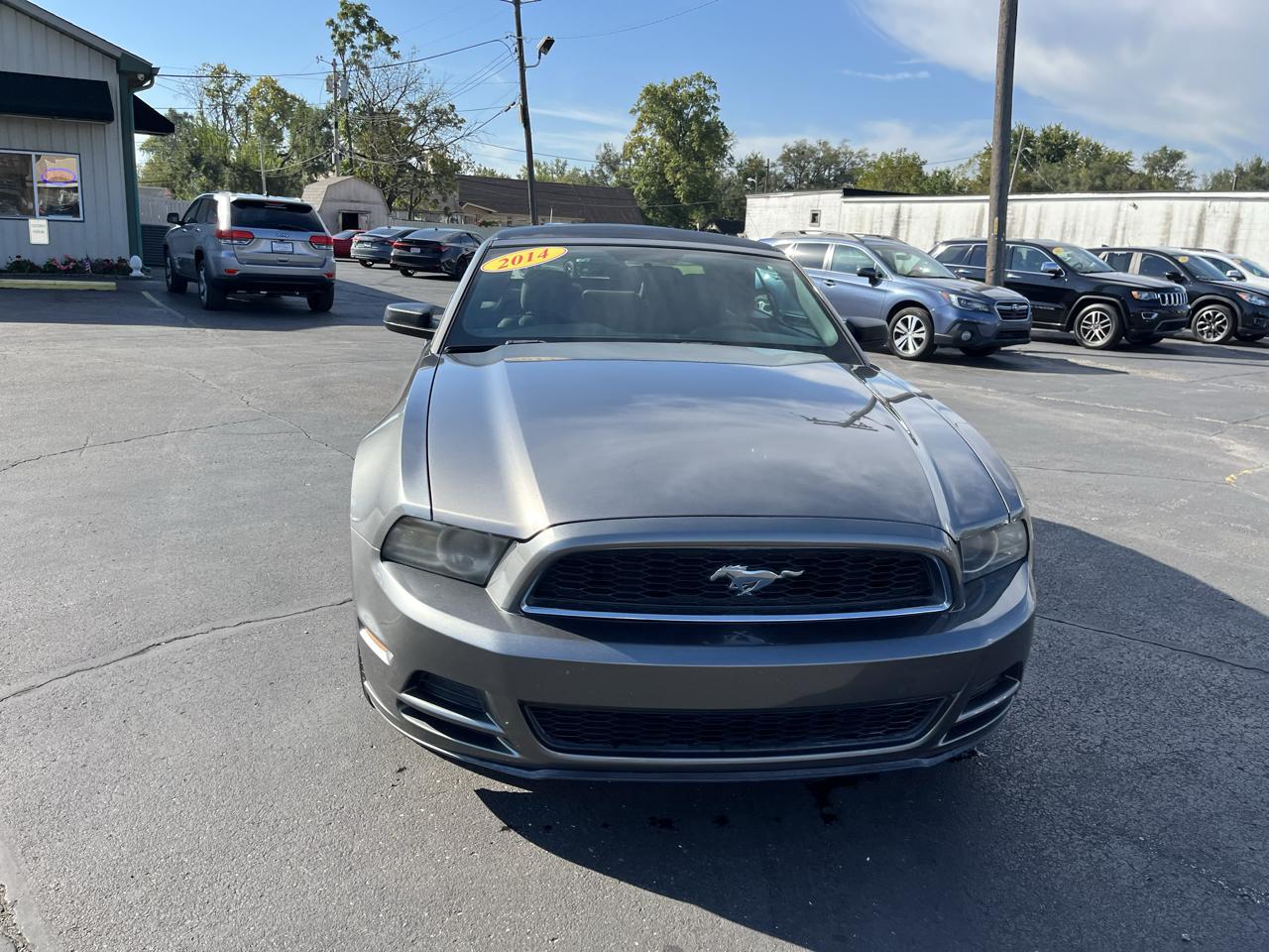 Ford Mustang V6 Convertible 2014