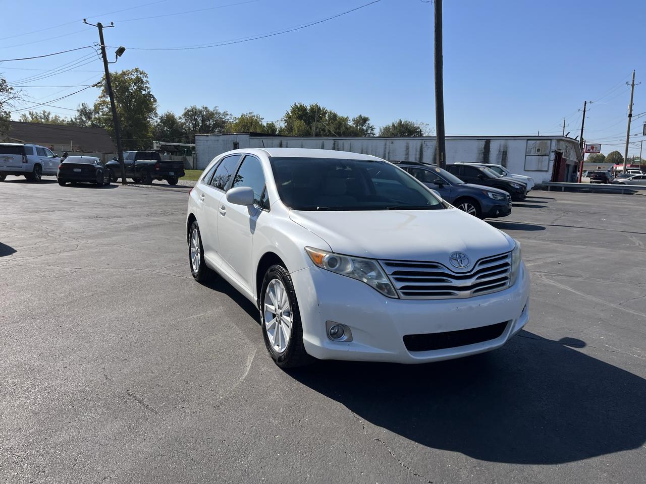 Toyota Venza LE I4 AWD 2012