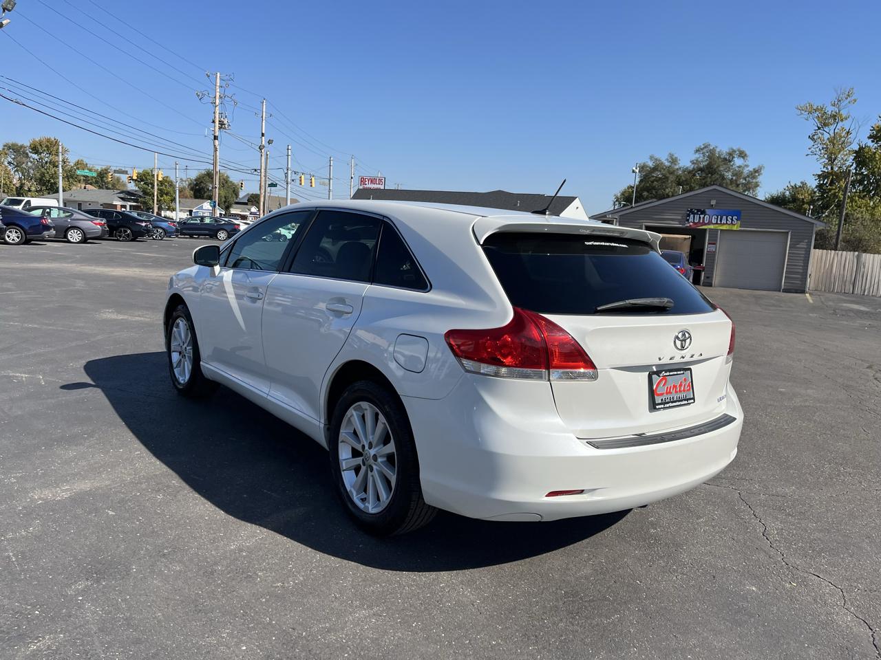 Toyota Venza LE I4 AWD 2012