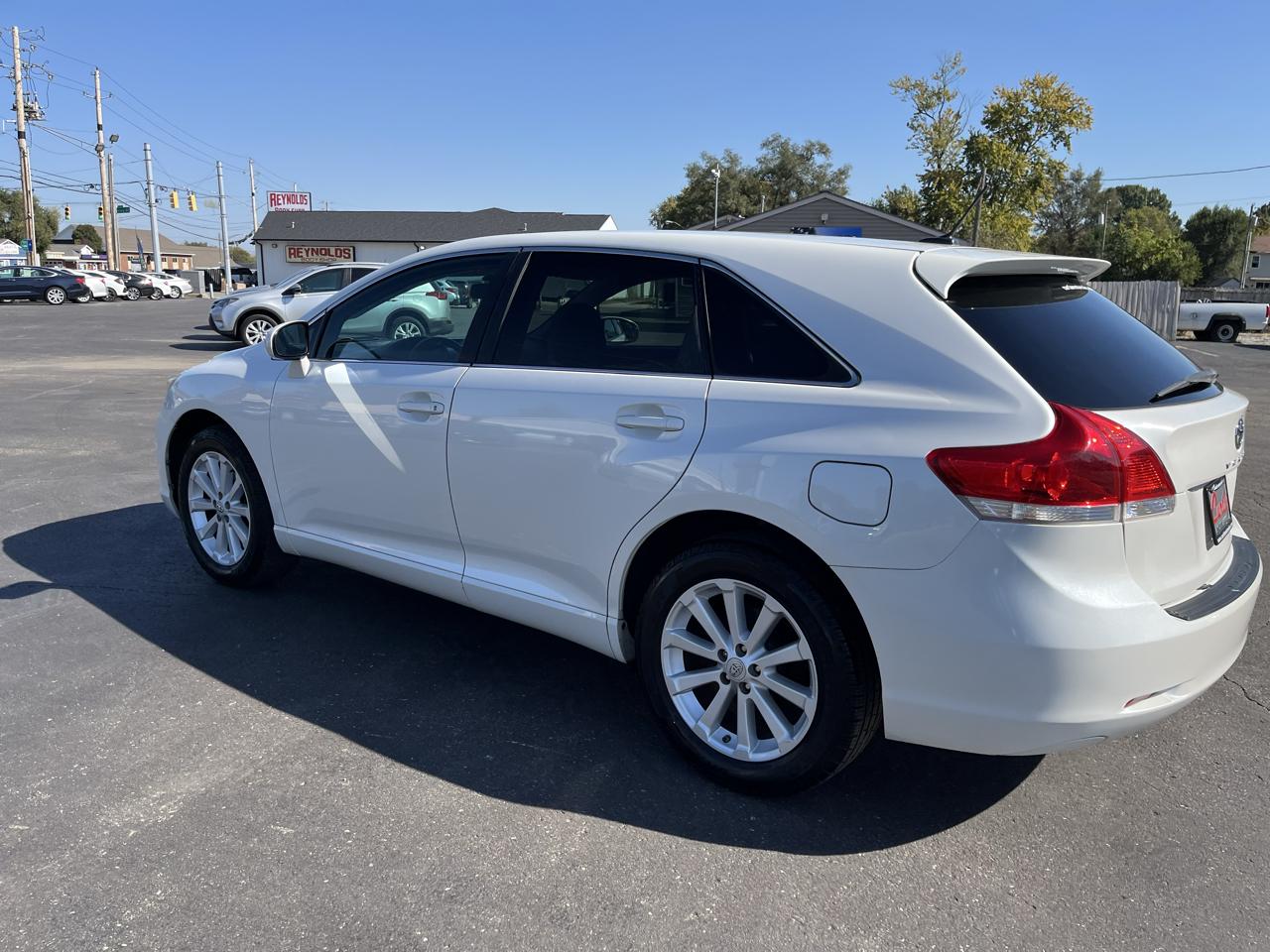 Toyota Venza LE I4 AWD 2012