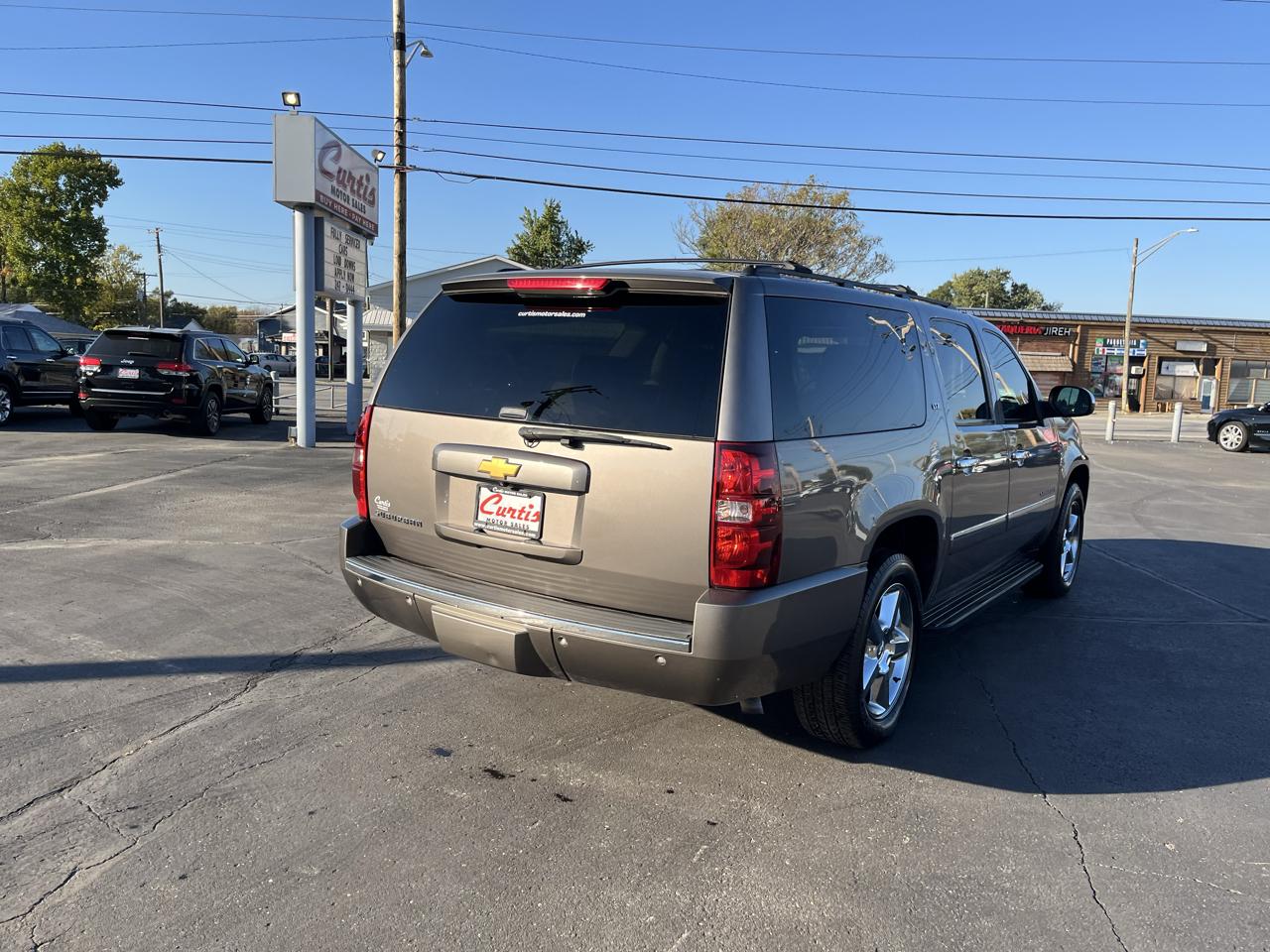 Chevrolet Suburban LTZ 1500 4WD 2014