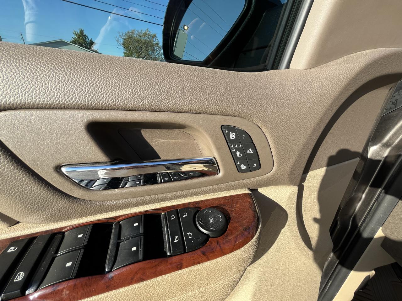 Chevrolet Suburban LTZ 1500 4WD 2014