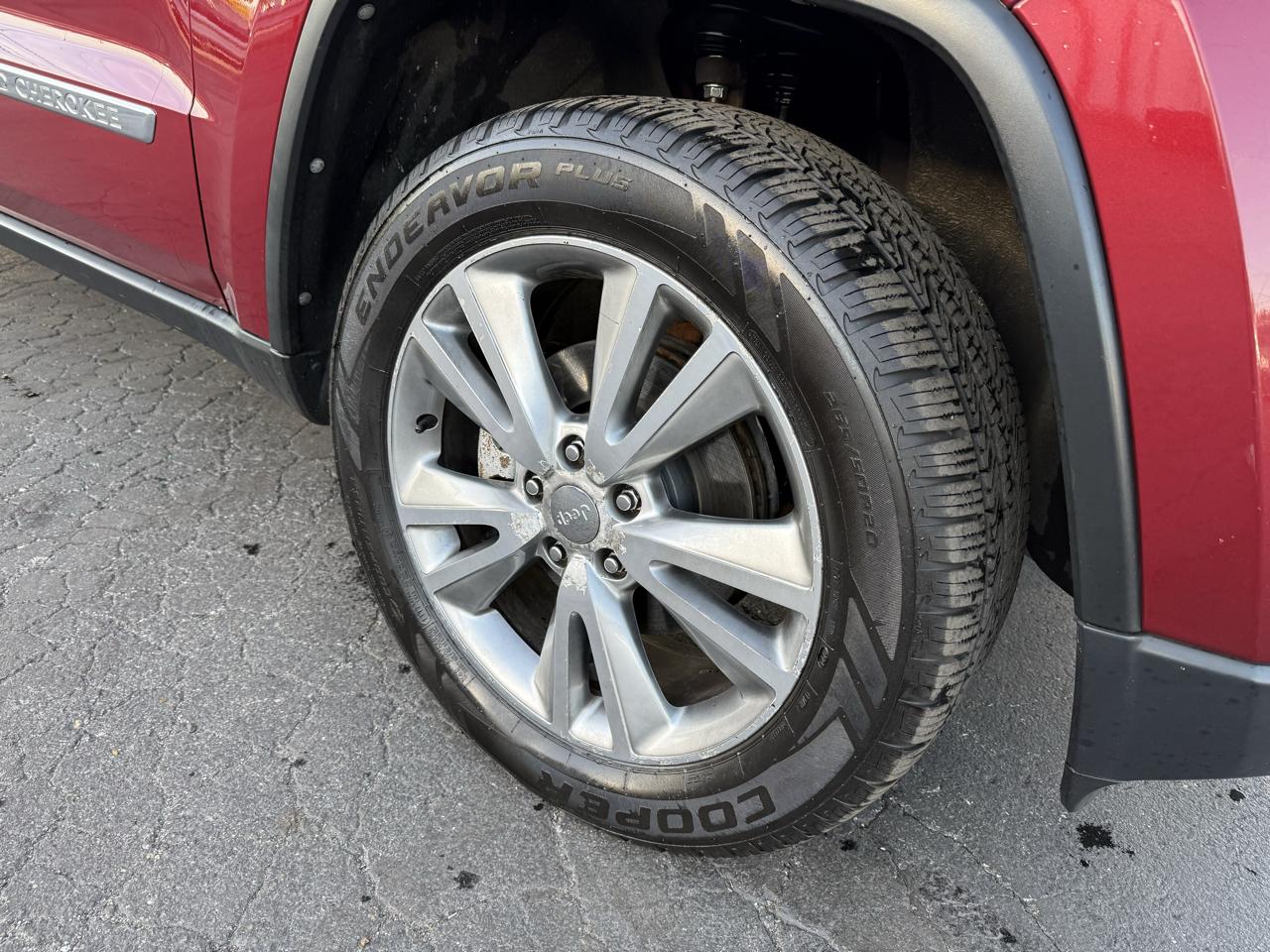 Jeep Grand Cherokee Laredo 4WD 2013