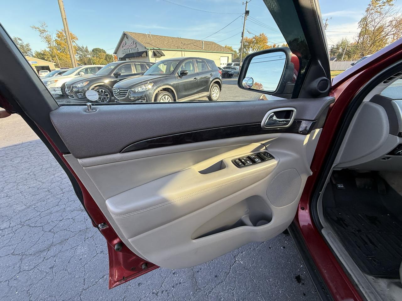 Jeep Grand Cherokee Laredo 4WD 2013