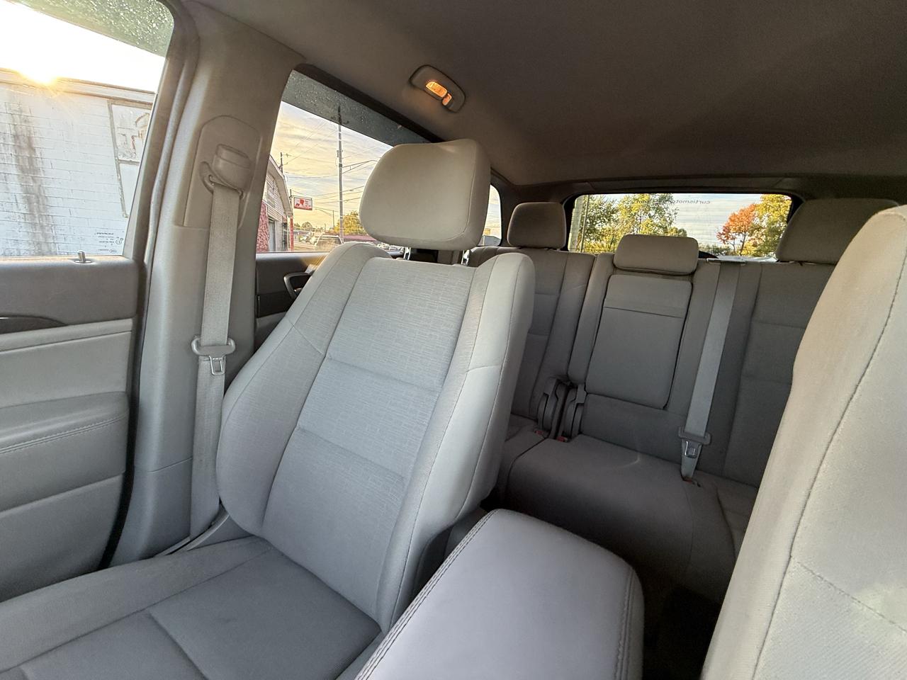 Jeep Grand Cherokee Laredo 4WD 2013