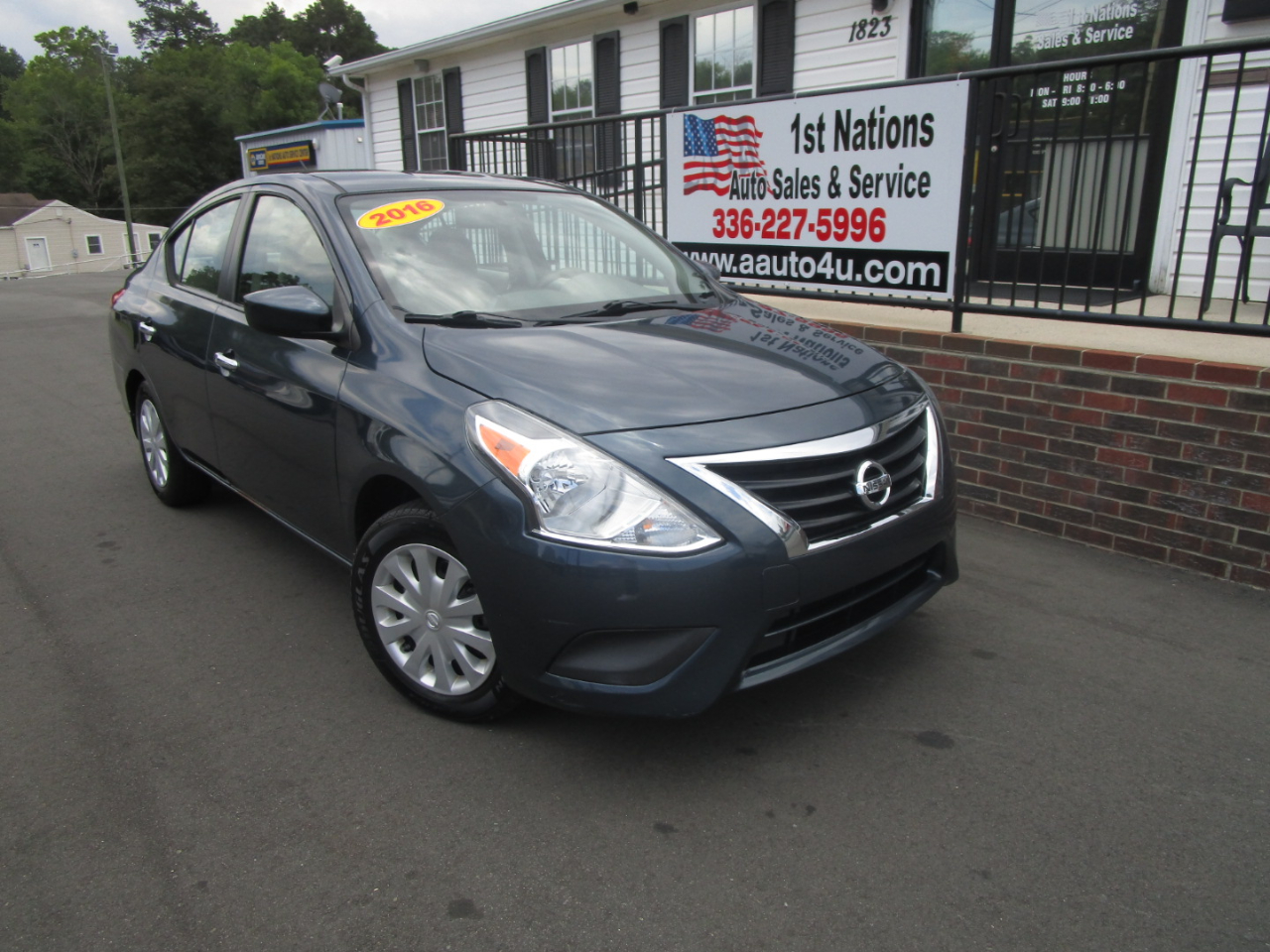 2016 Nissan Versa 4dr Sdn CVT 1.6 SV